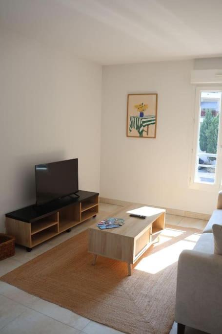 Suberbe Appartement Climatise Avec Terrasse Saint-Raphaël Extérieur photo